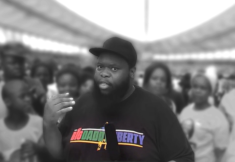 portfolio-bigdaddy-800×550-crowd-2-c